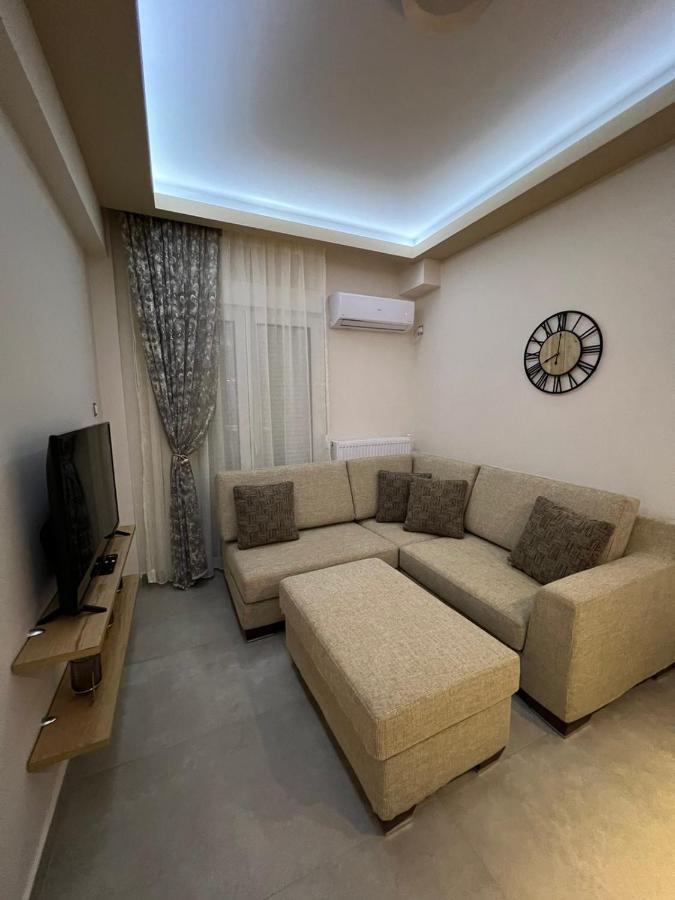 Apartment 01 *
